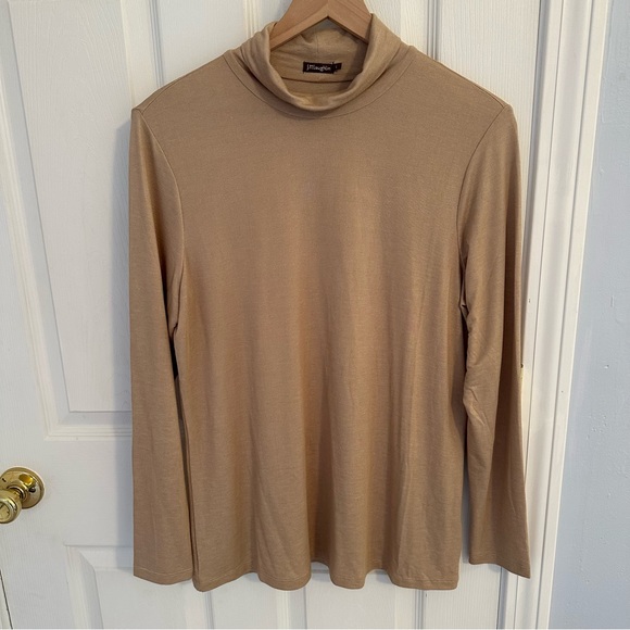 J. McLaughlin Norah Metallic Turtleneck in Gold, Size Large - Picture 9 of 10